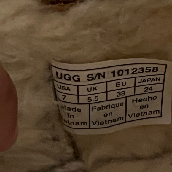 UGG MCKAY CHESTNUT SURDE SHEARLING BROWN ANKLE BOOTS WOMEN SIZE 7 - Picture 8 of 8